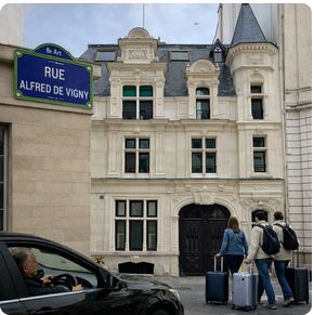 tour and discovery 03012026 alfred de vigny