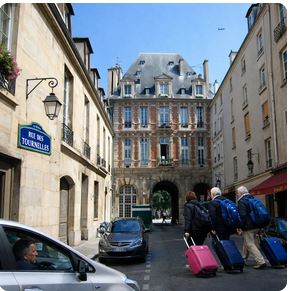 tour and discovery 05012026 rue des tournelles