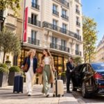 tour and discovery hotel mercure paris bastille marais transfer